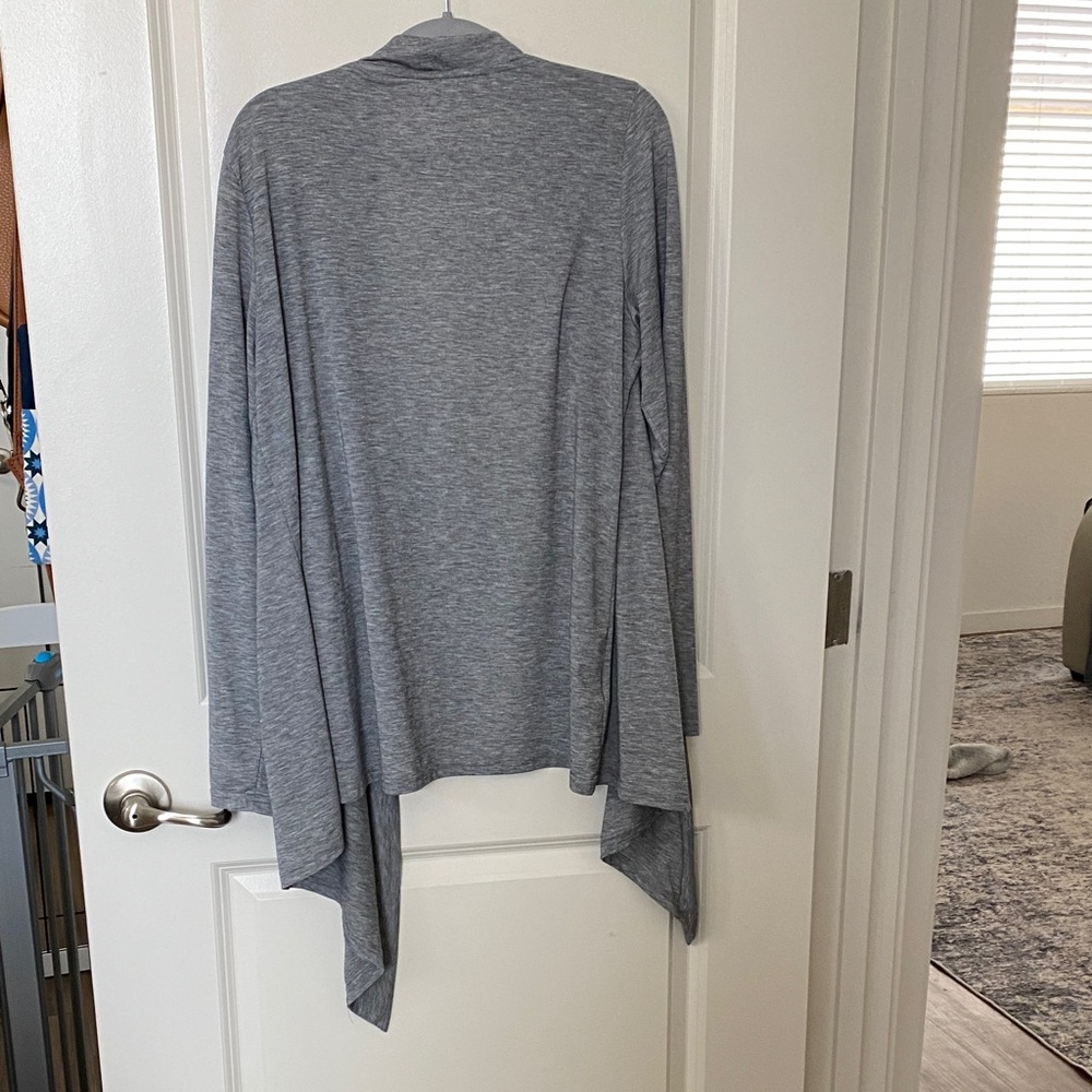 Eddie Bauer Women's Heather Gray Cardigan - Picture 4 of 4